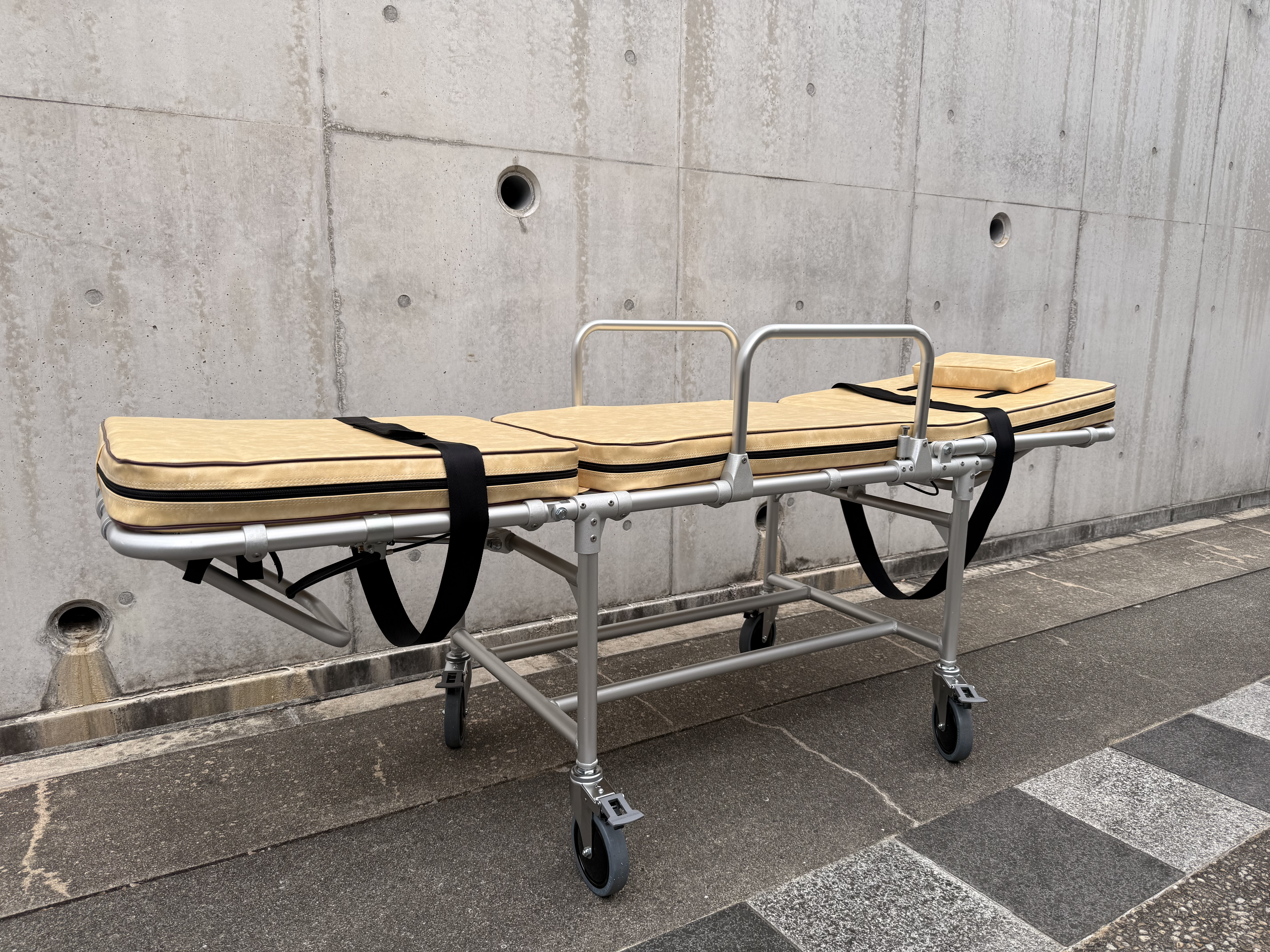 ストレッチャー